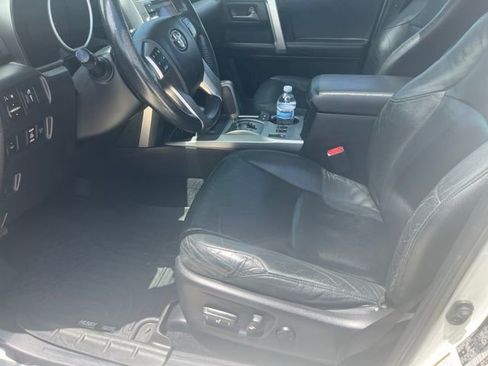 Used 2011 Toyota 4Runner Limited AWD/4WD image 7