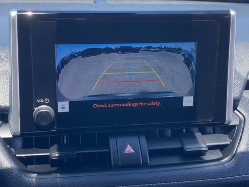 Used 2024 Toyota RAV4 XLE FWD image 24