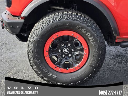 Used 2022 Ford Bronco Badlands w/ Sasquatch Package image 13