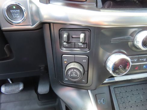 Used 2023 Ford F150 Raptor w/ Raptor Carbon Fiber Package AWD/4WD image 33