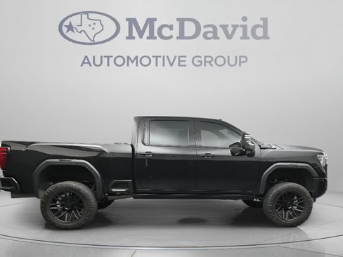 Used 2024 GMC Sierra 2500 Denali Ultimate AWD/4WD image 9