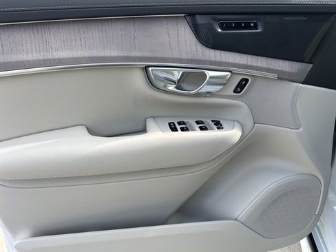 New 2026 Volvo XC90 B6 Ultra image 12