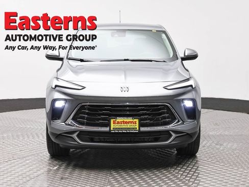 Used 2025 Buick Encore GX Preferred FWD image 2