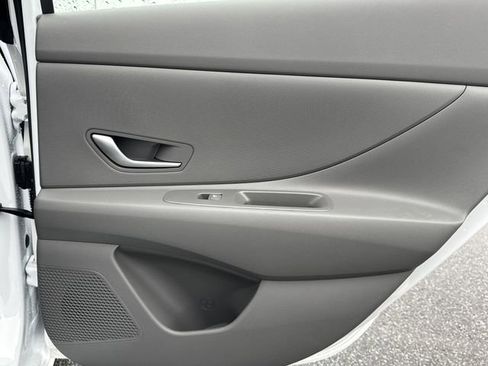 New 2026 Hyundai Elantra Blue image 16