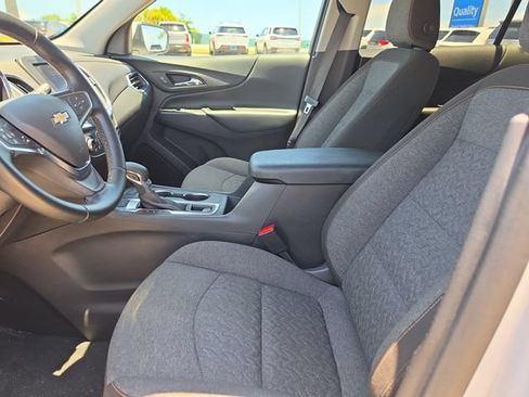 Used 2024 Chevrolet Equinox LT AWD/4WD image 16