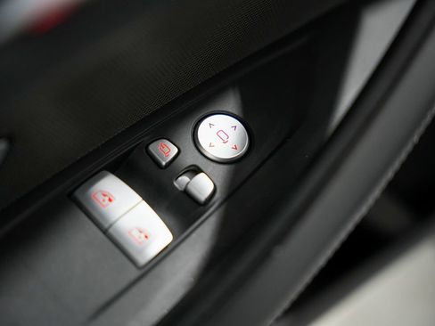 Used 2026 BMW M4 xDrive Competition AWD/4WD image 29