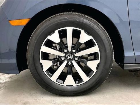 Certified 2026 Honda Odyssey EX-L image 10