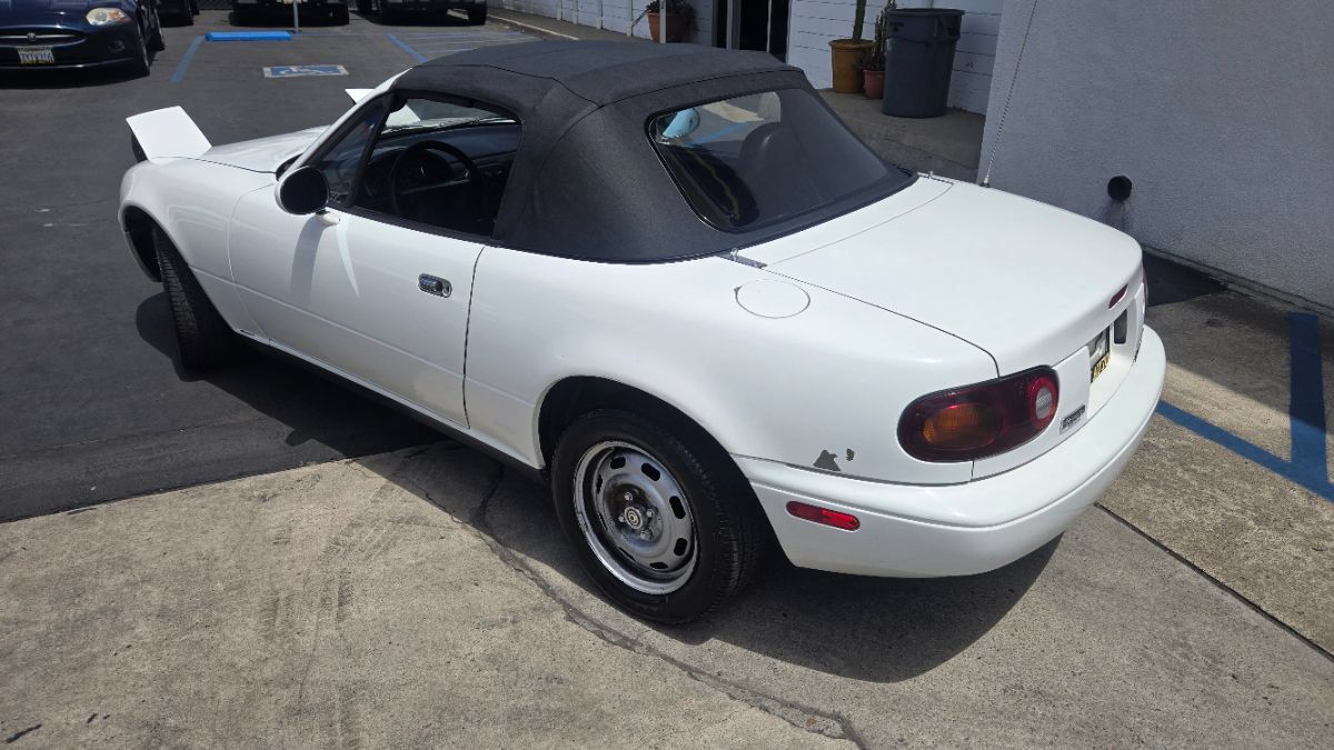 Used 1993 MAZDA MX-5 Miata RWD image 7