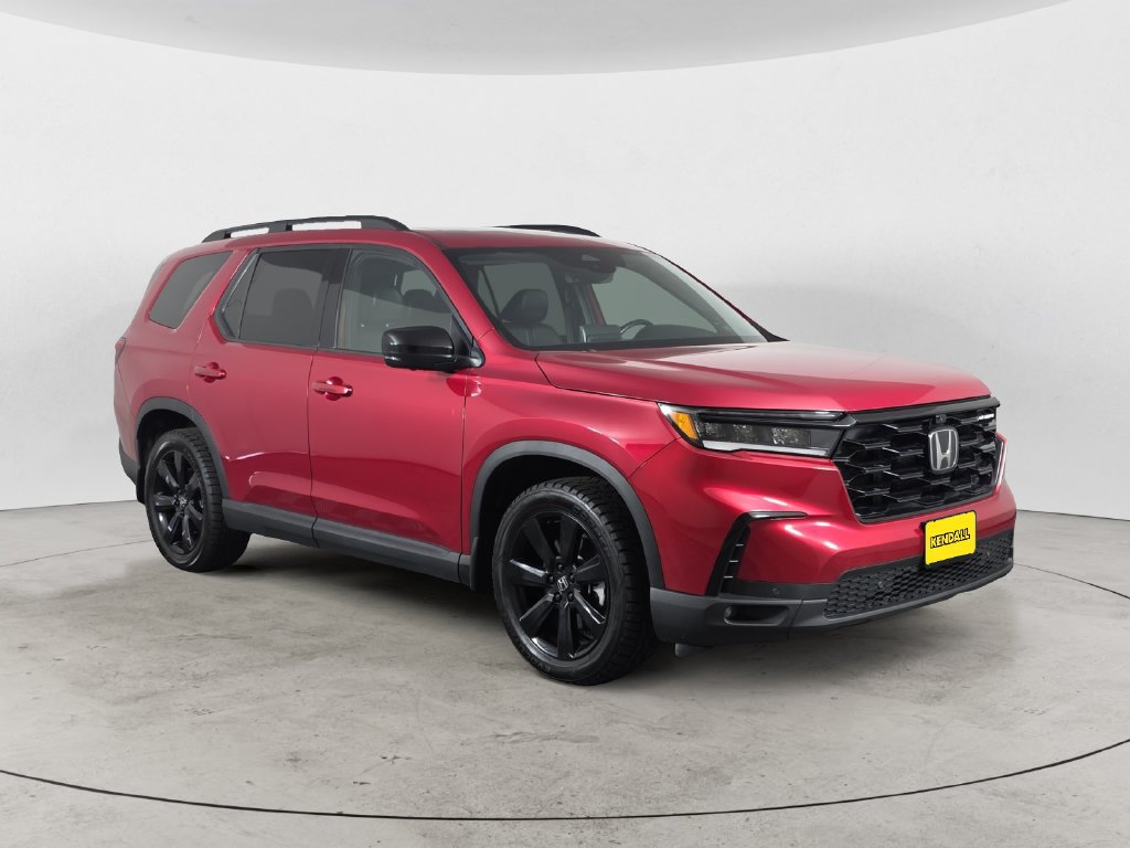 Used 2025 Honda Pilot Black Edition image 3