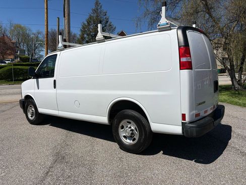 Used 2020 Chevrolet Express 2500 w/ Driver Convenience Package image 6