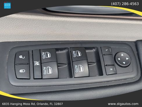 Used 2017 Chrysler Pacifica Touring-L Plus w/ Advanced Safetytec Group image 12