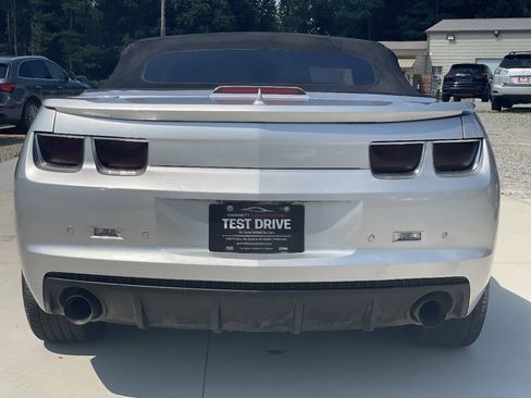 Used 2011 Chevrolet Camaro SS RWD image 4
