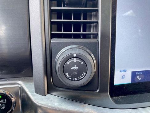 Used 2022 Ford F150 Lariat image 31