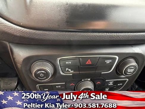 Used 2018 Jeep Compass Sport w/ Tech Group FWD image 18