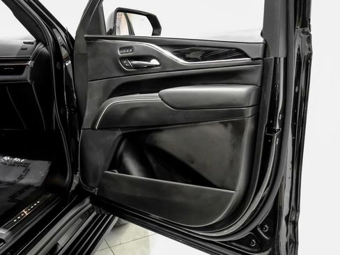 Used 2024 Cadillac Escalade V w/ LPO, ONYX Package AWD/4WD image 44