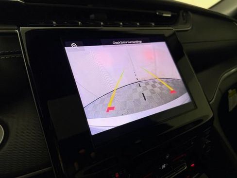 Used 2025 Jeep Grand Cherokee Altitude RWD image 20