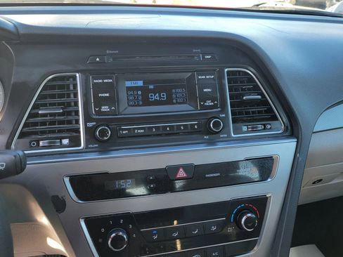 Used 2015 Hyundai Sonata SE w/ Cargo Package image 24