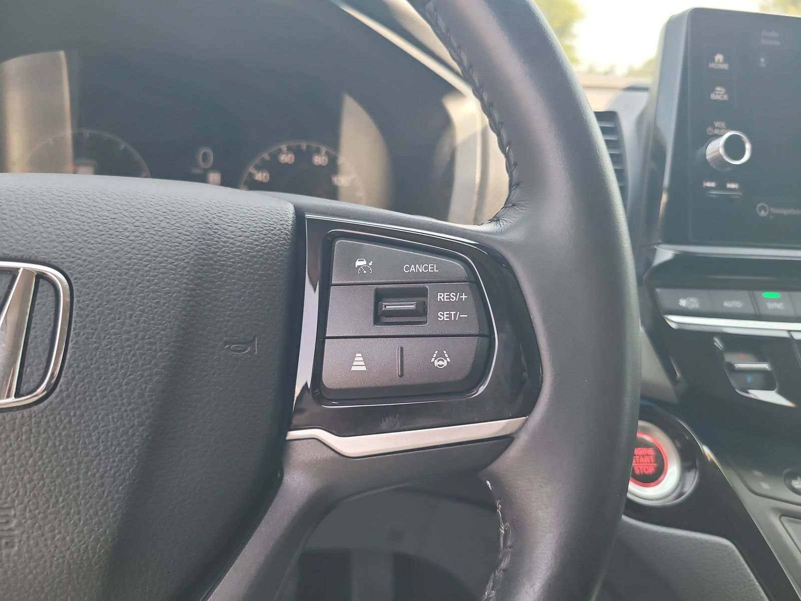 Used 2025 Honda Odyssey Touring image 15