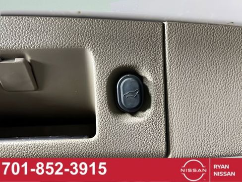 Used 2016 Chevrolet Tahoe LTZ image 14