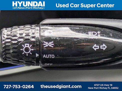 Used 2024 Hyundai Elantra SEL image 27