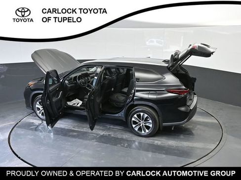 Used 2024 Toyota Highlander XLE image 57