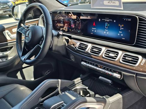 Used 2026 Mercedes-Benz GLE 350 4MATIC image 11