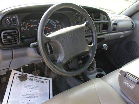 Used 2001 Dodge Ram 2500 Truck ST image 19