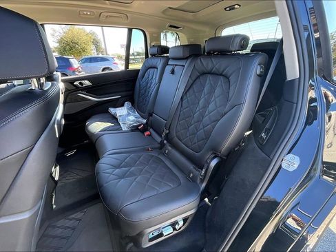 New 2026 BMW X7 xDrive40i w/ Premium Package image 23