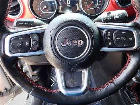 Used 2021 Jeep Wrangler Unlimited Rubicon AWD/4WD image 15