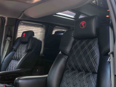 Used 2023 Chevrolet Express 2500 image 67