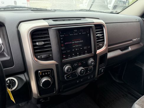 Used 2018 RAM 1500 Lone Star RWD image 19