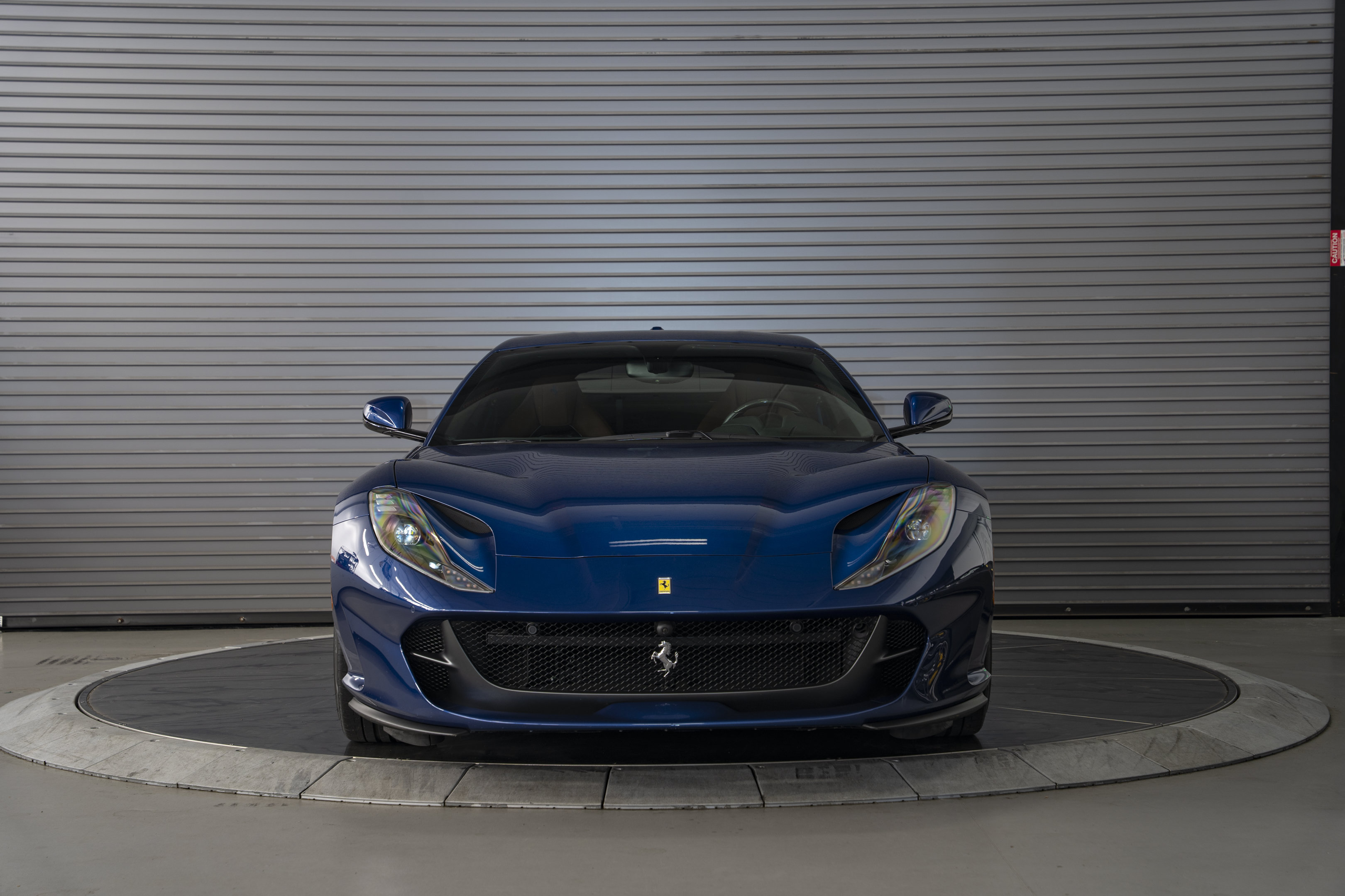 Used 2019 Ferrari 812 Superfast RWD image 8