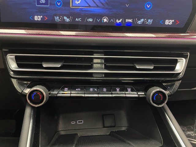 Used 2024 Chevrolet Traverse RS w/ LPO, Floor Liner Package AWD/4WD image 14