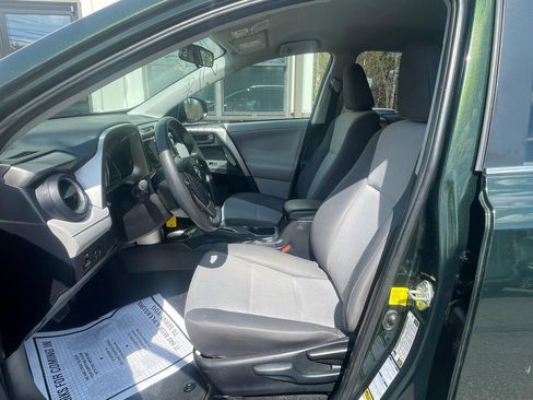 Used 2013 Toyota RAV4 LE AWD/4WD image 11