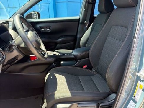 Used 2024 Honda HR-V Sport image 8