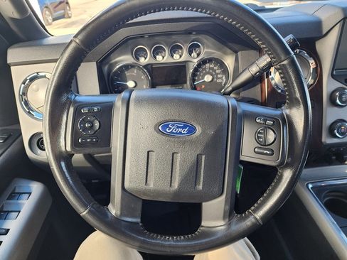 Used 2013 Ford F250 Lariat w/ Chrome Pkg image 31
