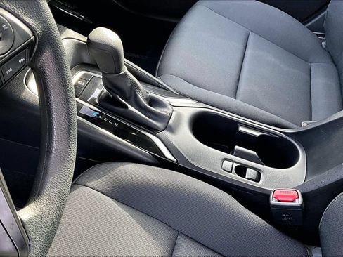 Used 2025 Toyota Corolla LE FWD image 19