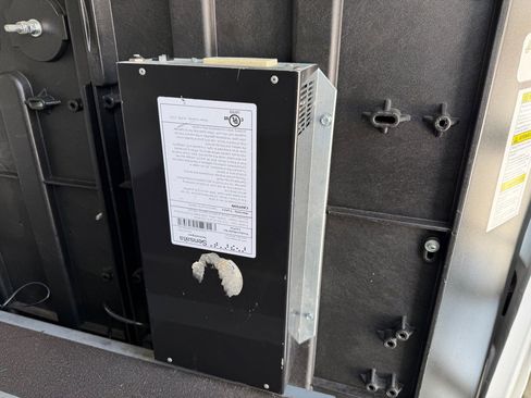 Used 2011 Ford E-250 and Econoline 250 w/ PWR Group image 14