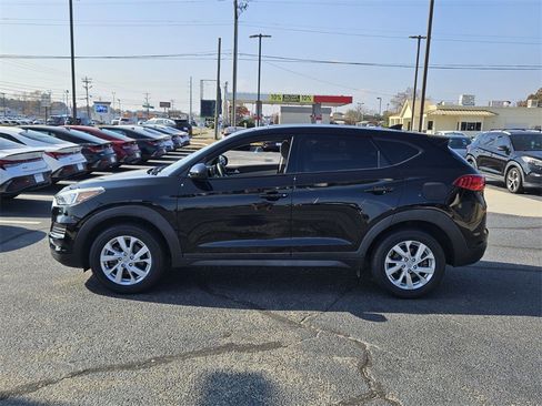Used 2019 Hyundai Tucson SE w/ Cargo Package image 4