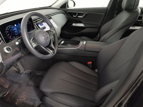 Used 2025 Mercedes-Benz E 350 4MATIC Sedan image 30