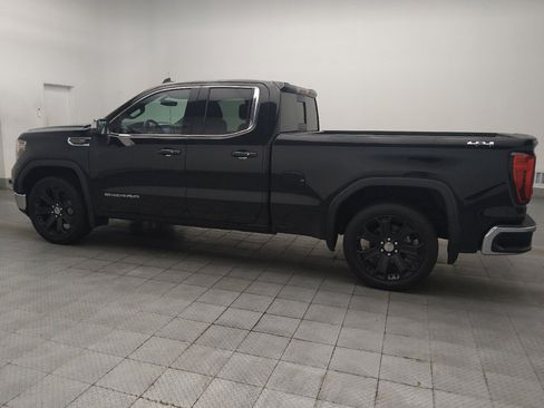 Used 2020 GMC Sierra 1500 SLE w/ SLE Value Package AWD/4WD image 3