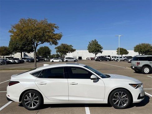 New 2026 Acura Integra FWD image 3