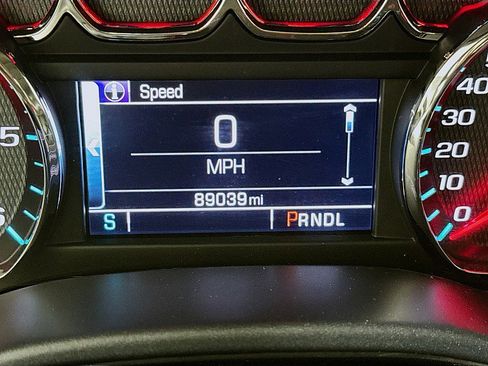 Used 2018 Chevrolet Silverado 1500 LT w/ All Star Edition image 13