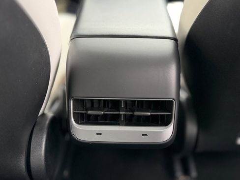 Used 2022 Tesla Model 3 Long Range image 49