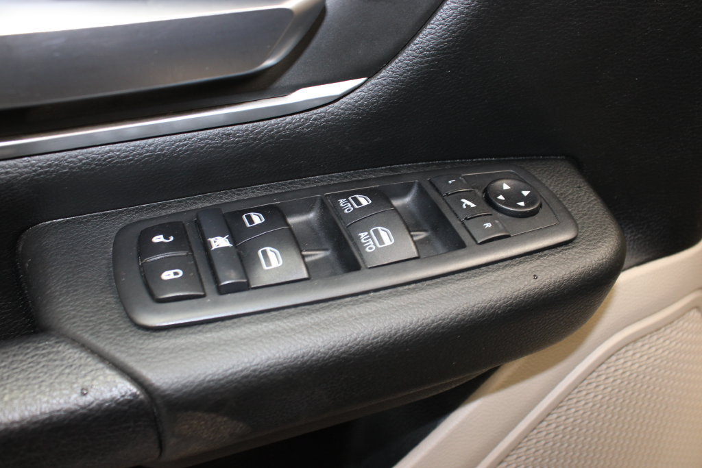 Used 2020 RAM 1500 Big Horn AWD/4WD image 19