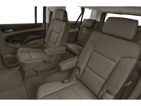 Used 2020 Chevrolet Suburban Premier AWD/4WD image 17