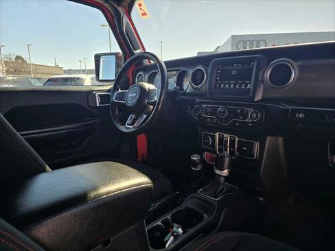 Used 2019 Jeep Wrangler Unlimited Rubicon AWD/4WD image 12