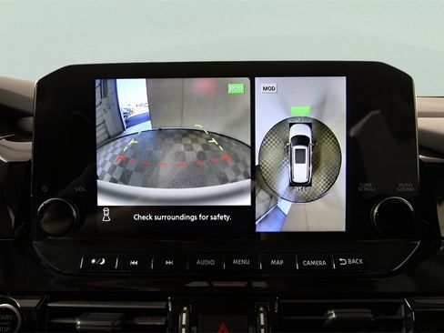 Used 2024 Nissan Pathfinder SL image 19