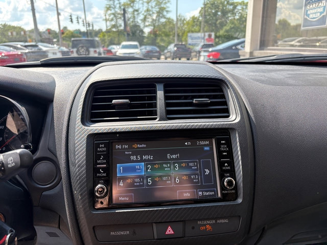 Used 2025 Mitsubishi Outlander Sport ES AWD/4WD image 25
