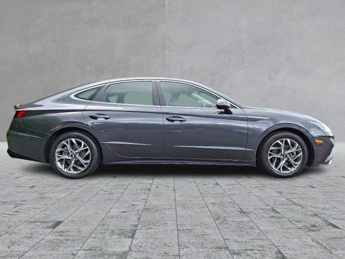Used 2022 Hyundai Sonata SEL w/ Winter Weather Package image 7